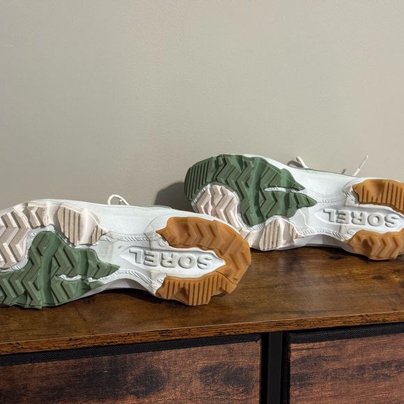 Sorel Kinetic Breakthru Venture Athletic Shoes Womens SZ 8.5M Perfect Condition - Picture 4 of 11